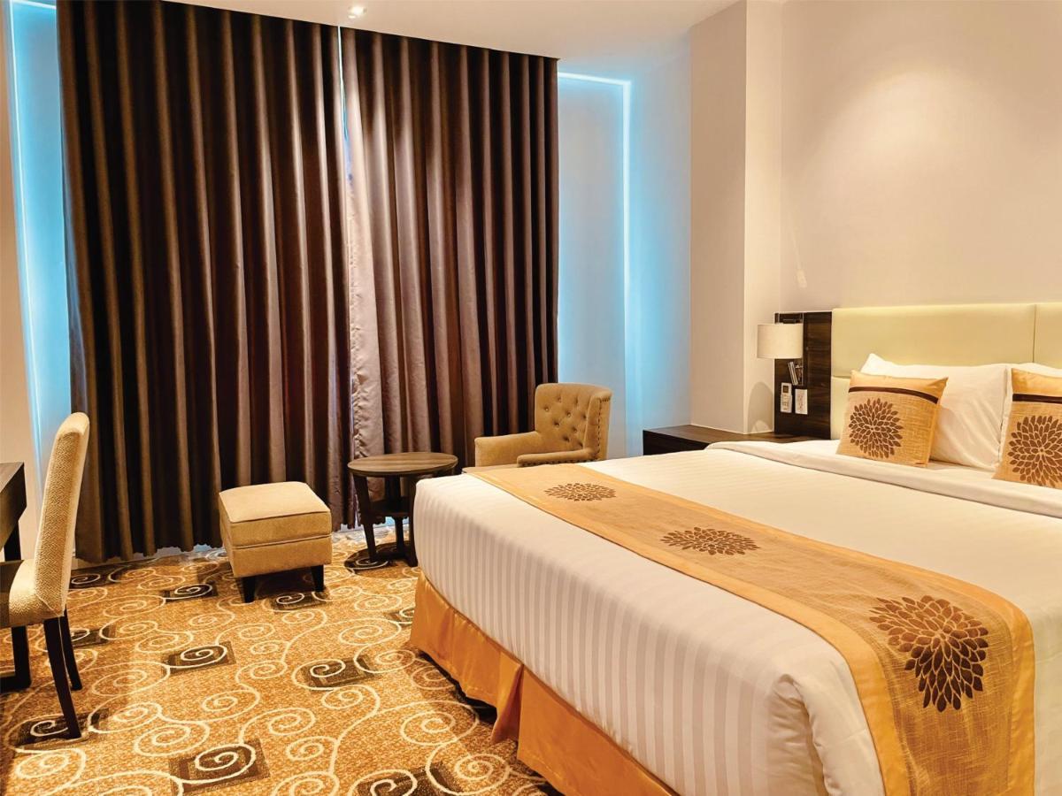 Elizabeth Hotel Thu Dau Mot Zewnętrze zdjęcie